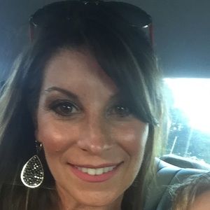 Meet your Posher, Sally